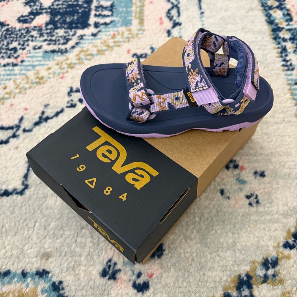 Teva Hurricane XLT 2 Sandals size 8